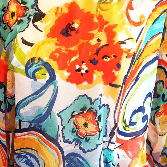 Attached cami/ sheer blouse. - Picture 10 of 10